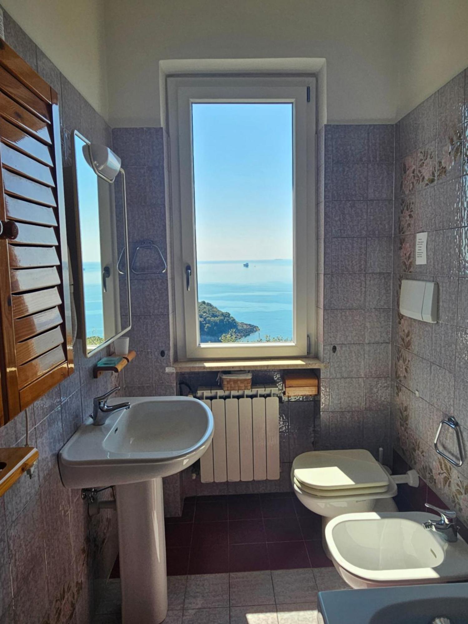 Villa Degli Ulivi - Free Parking 레리치 외부 사진