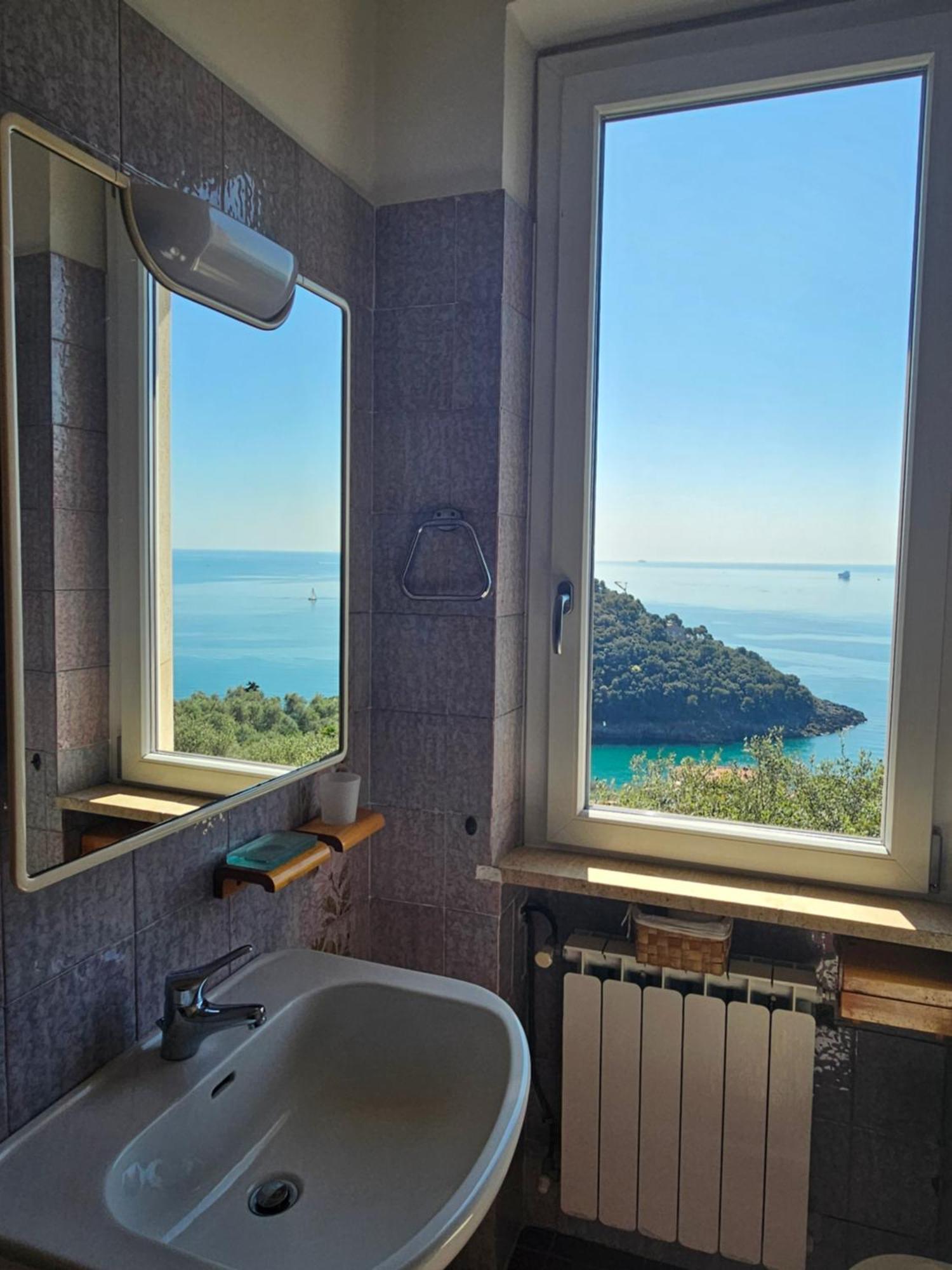 Villa Degli Ulivi - Free Parking 레리치 외부 사진